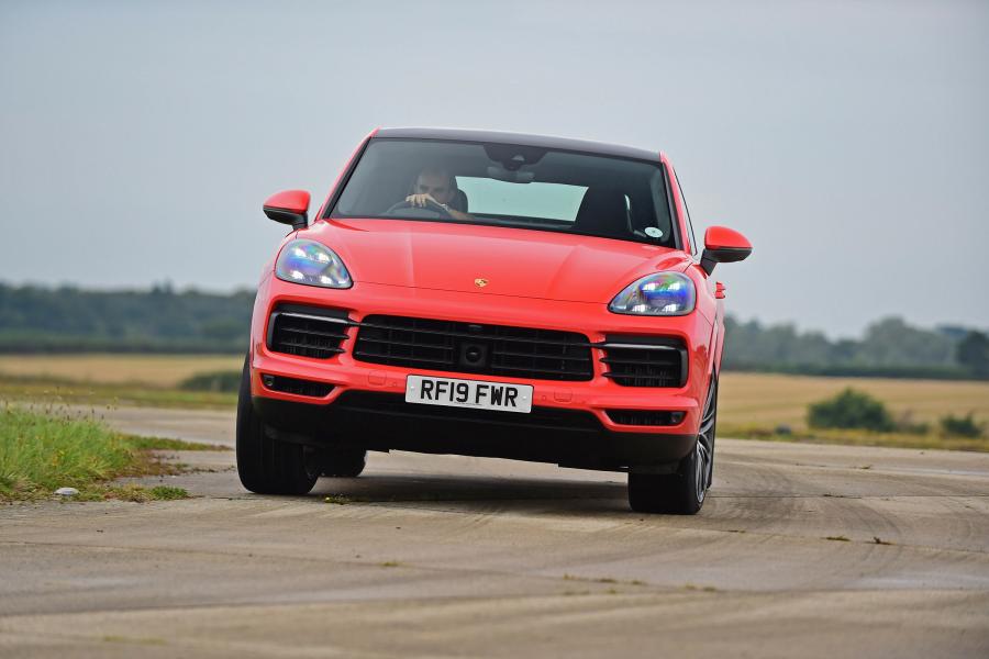 Porsche Cayenne Coupe 2019 года  (UK) (фото 7 из 40)